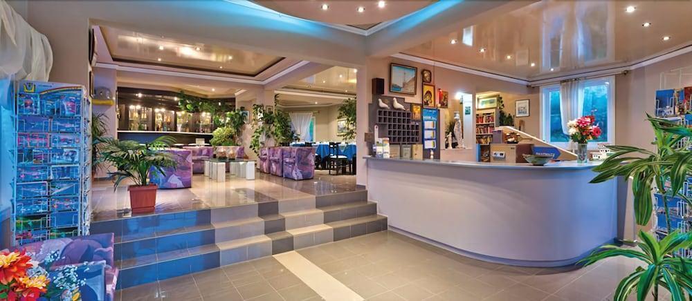Hotel Koukouras スタロス エクステリア 写真