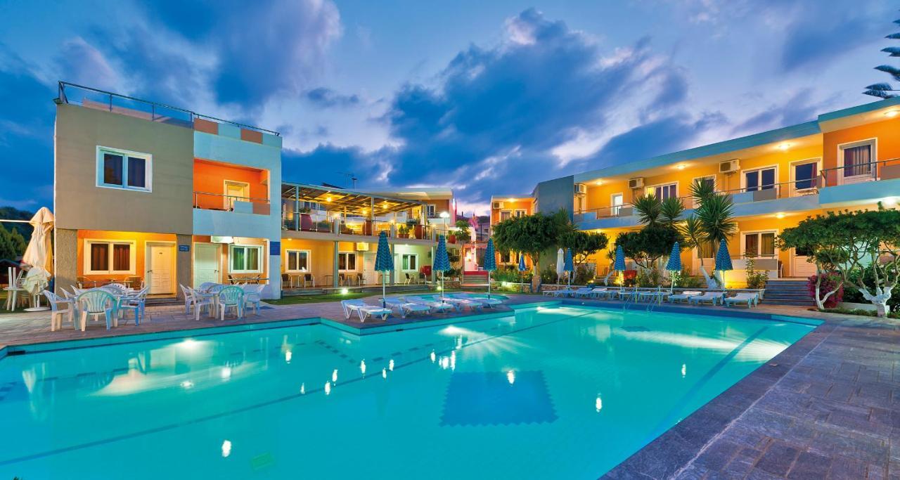 Hotel Koukouras スタロス エクステリア 写真