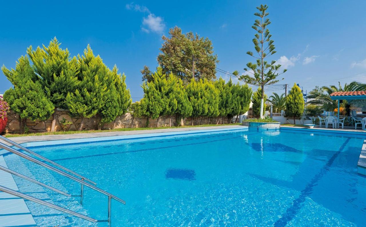 Hotel Koukouras スタロス エクステリア 写真