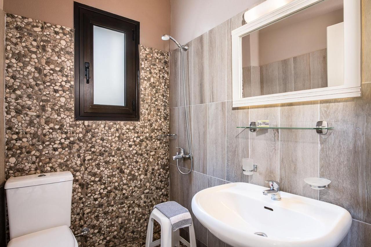 Hotel Koukouras スタロス エクステリア 写真