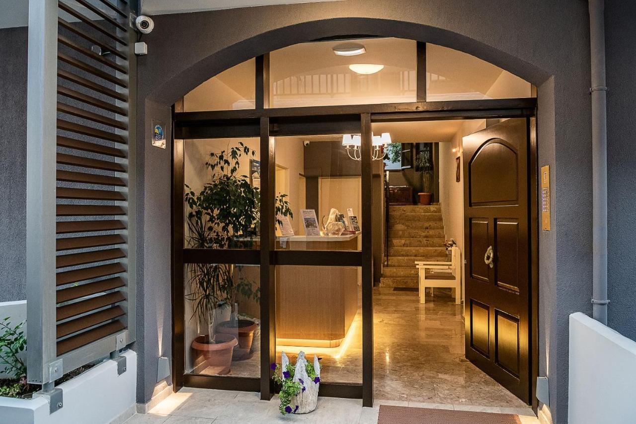 Hotel Koukouras スタロス エクステリア 写真