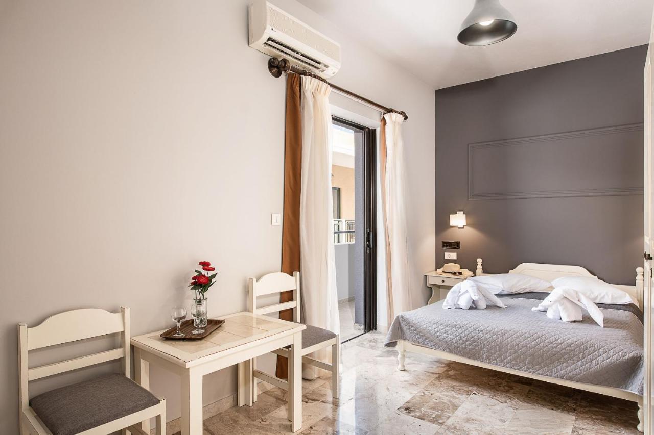 Hotel Koukouras スタロス エクステリア 写真